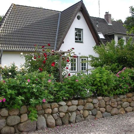 Ferienwohnungen Outzen Nebel Exterior foto